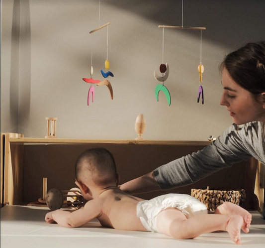 Montessori-Onlinekurs für Neugeborene von der ausgebildeten Spezialistin Katelynn Johnson